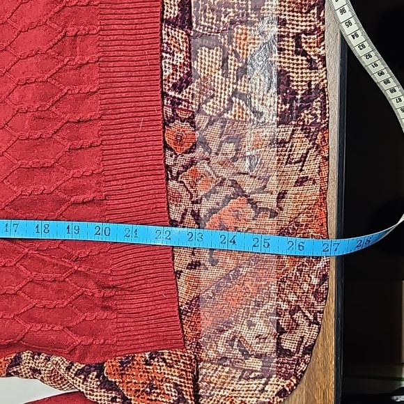 Burgundy Sweater with under lay - Picture 6 of 6